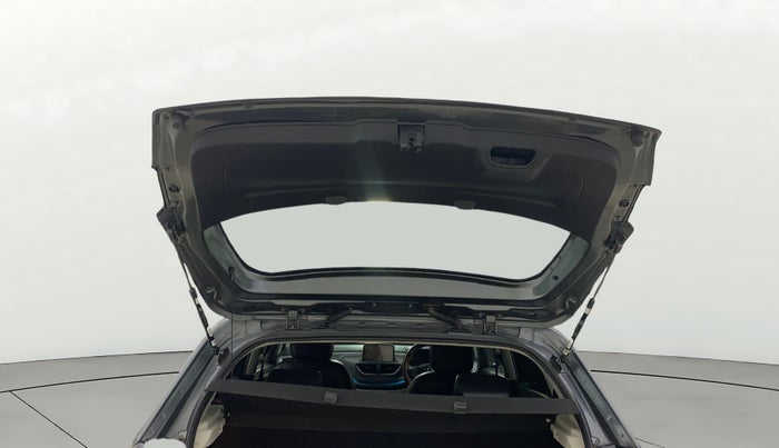 2023 Tata ALTROZ XZ PETROL, Petrol, Manual, 43,332 km, Boot Door Open