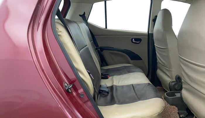 2014 Hyundai i10 SPORTZ 1.1, Petrol, Manual, 39,040 km, Right Side Rear Door Cabin