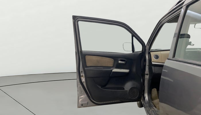 2017 Maruti Wagon R 1.0 LXI CNG, CNG, Manual, 1,40,758 km, LHS Front Door