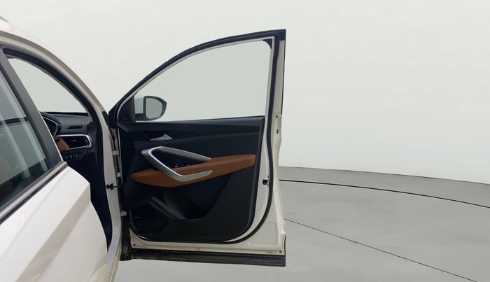 2021 MG HECTOR PLUS SHARP 1.5 PETROL TURBO CVT 6-STR, Petrol, Automatic, 39,075 km, RHS Front Door