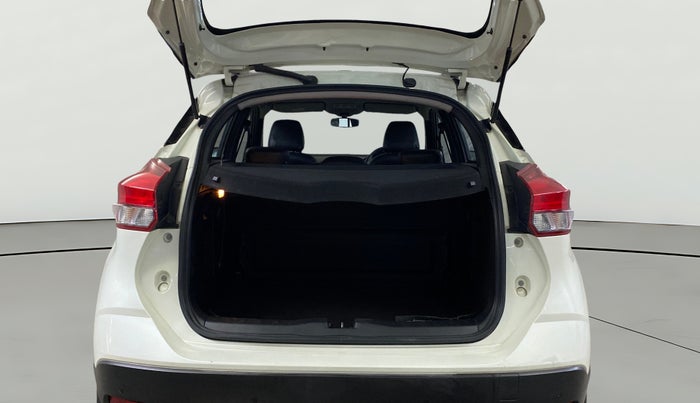 2020 Nissan Kicks XV 1.5, Petrol, Manual, 35,522 km, Boot Open Zoomed View