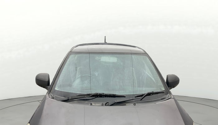 2017 Maruti Swift LXI (O), Petrol, Manual, 71,739 km, Front Windshield