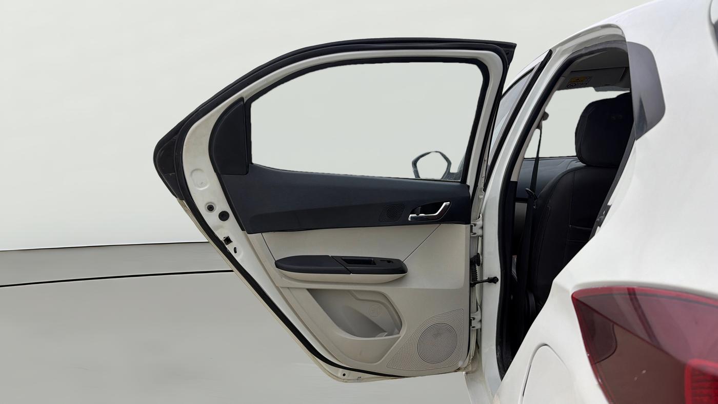 2022 Tata Tiago XZ PLUS CNG, CNG, Manual, 54,783 km, LHS Rear Door