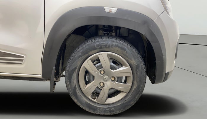 2018 Renault Kwid RXT 1.0 AMT, Petrol, Automatic, 28,606 km, Right Front Wheel