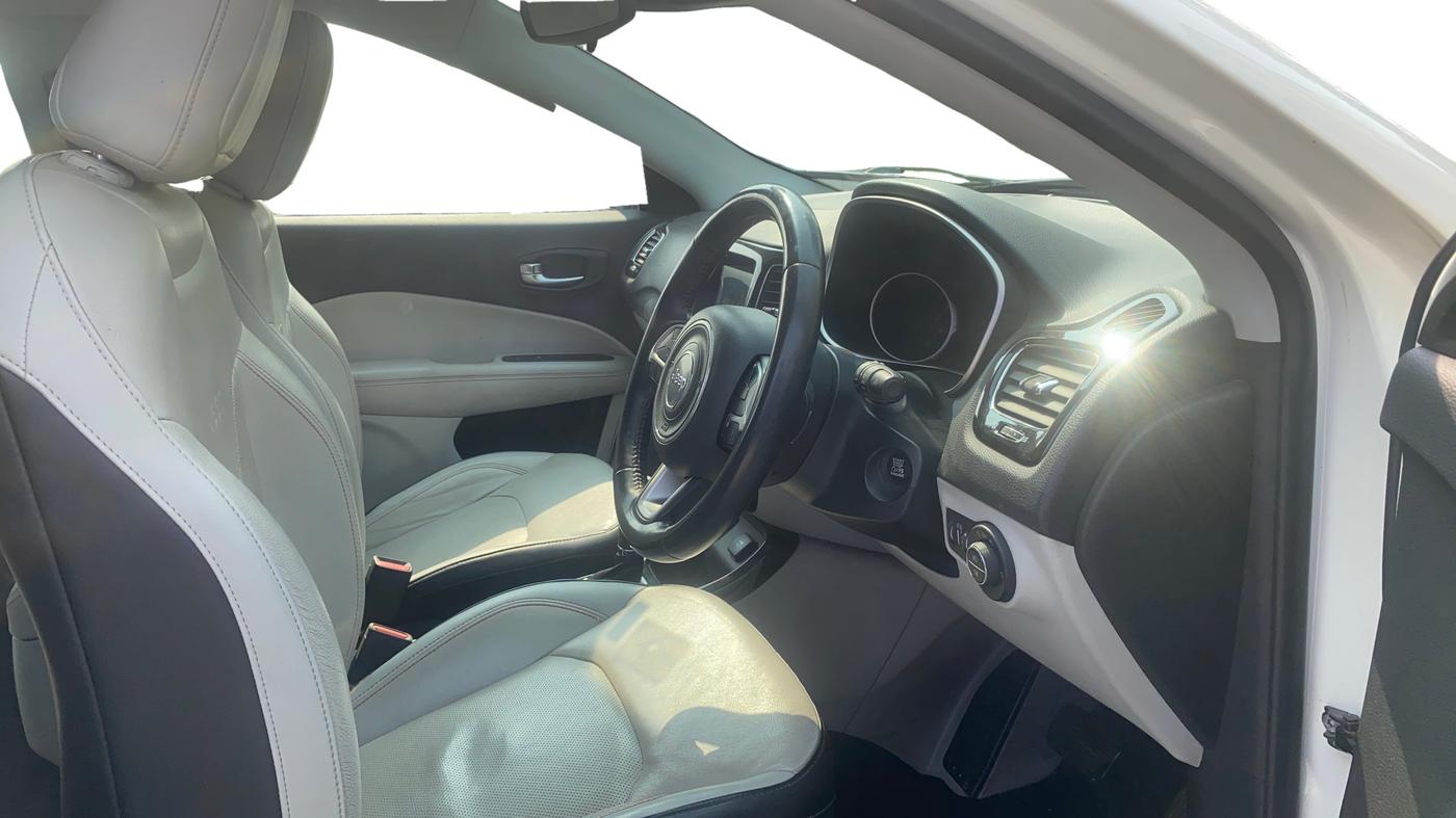 2017 Jeep Compass LIMITED 1.4 PETROL AT, Petrol, Automatic, 99,903 km, Right Side Front Door Cabin
