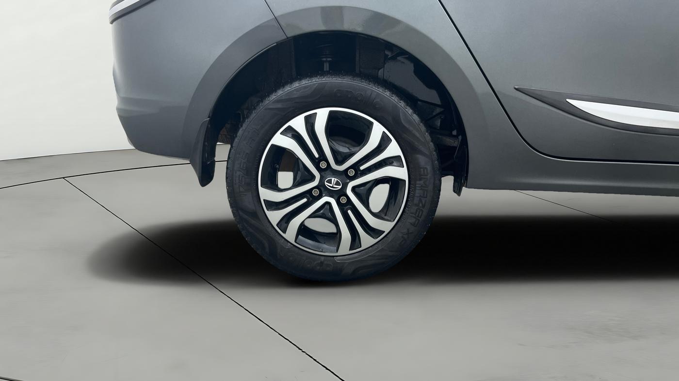 2023 Tata TIGOR XZ PLUS CNG, CNG, Manual, 25,571 km, Right Rear Wheel
