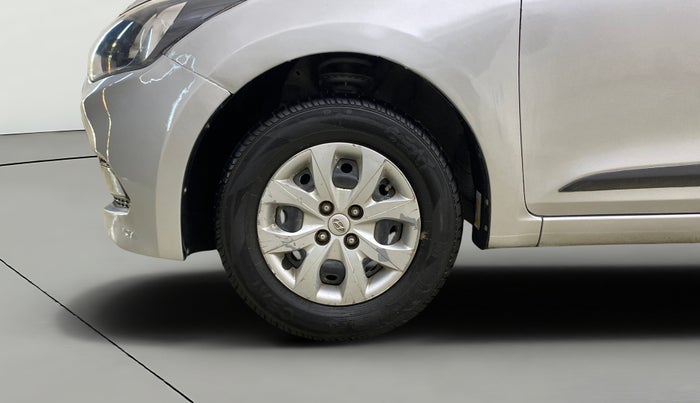 2015 Hyundai Elite i20 SPORTZ 1.2, Petrol, Manual, 1,08,739 km, Left Front Wheel