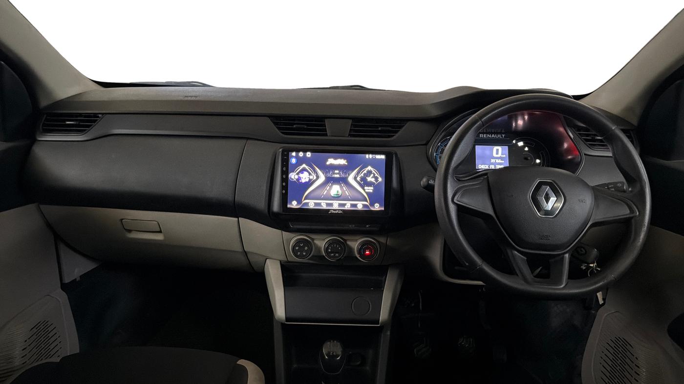 2023 Renault TRIBER RXE MT, Petrol, Manual, 39,754 km, Dashboard