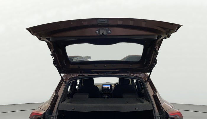 2022 Renault Kiger RXT MT, Petrol, Manual, 30,854 km, Boot Door Open