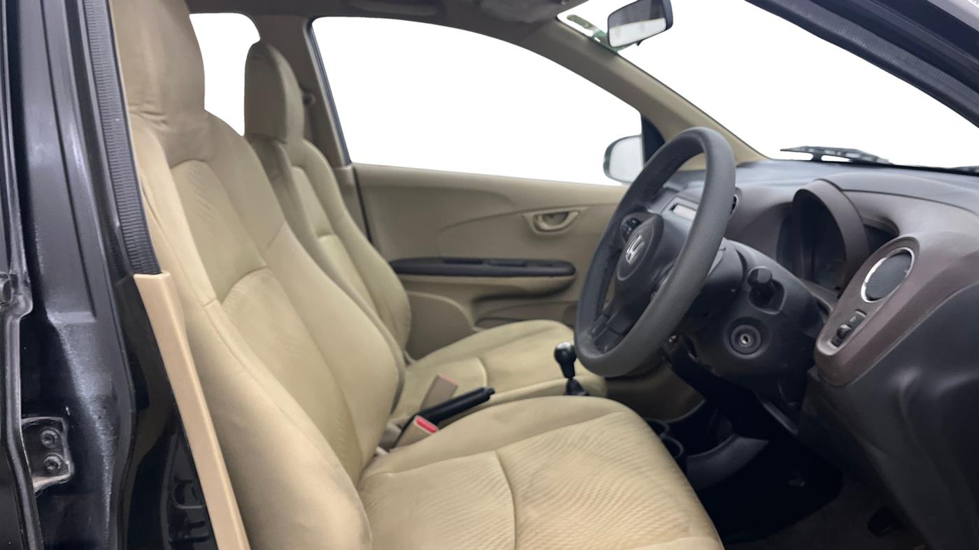 2013 Honda Amaze 1.2L I-VTEC S, Petrol, Manual, 1,26,750 km, Right Side Front Door Cabin