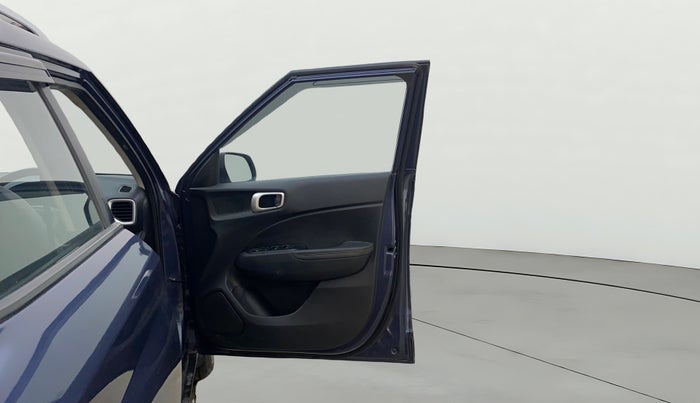 2020 Hyundai VENUE SX (O) 1.5 CRDI, Diesel, Manual, 67,275 km, RHS Front Door