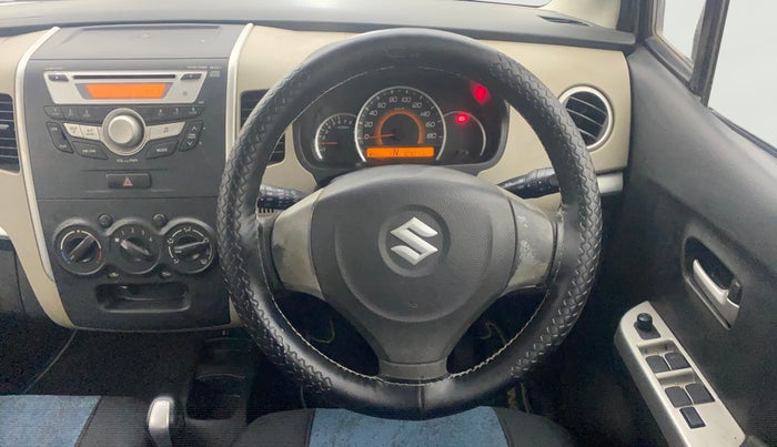 2016 Maruti Wagon R 1.0 VXI AMT, Petrol, Automatic, 1,09,211 km, Steering Wheel Close Up