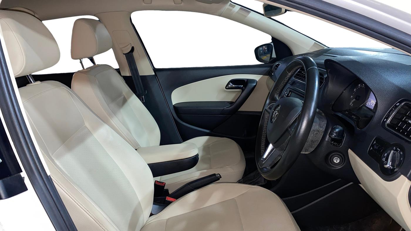 2019 Skoda Rapid STYLE 1.6 MPI AT, Petrol, Automatic, 10,242 km, Right Side Front Door Cabin