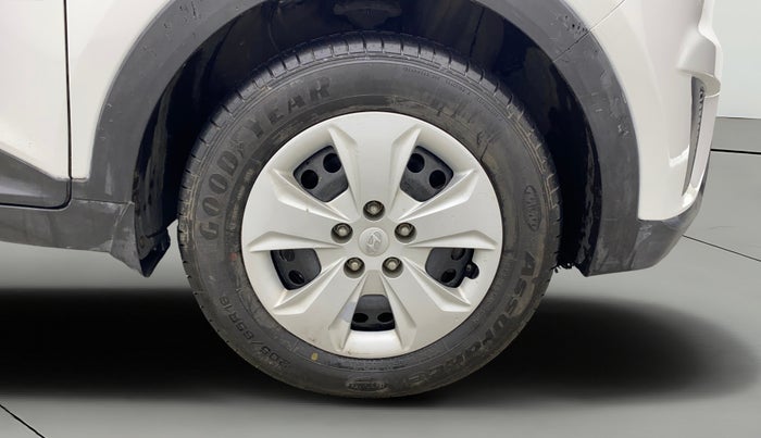 2017 Hyundai Creta E PLUS 1.6 PETROL, Petrol, Manual, 39,630 km, Right Front Wheel