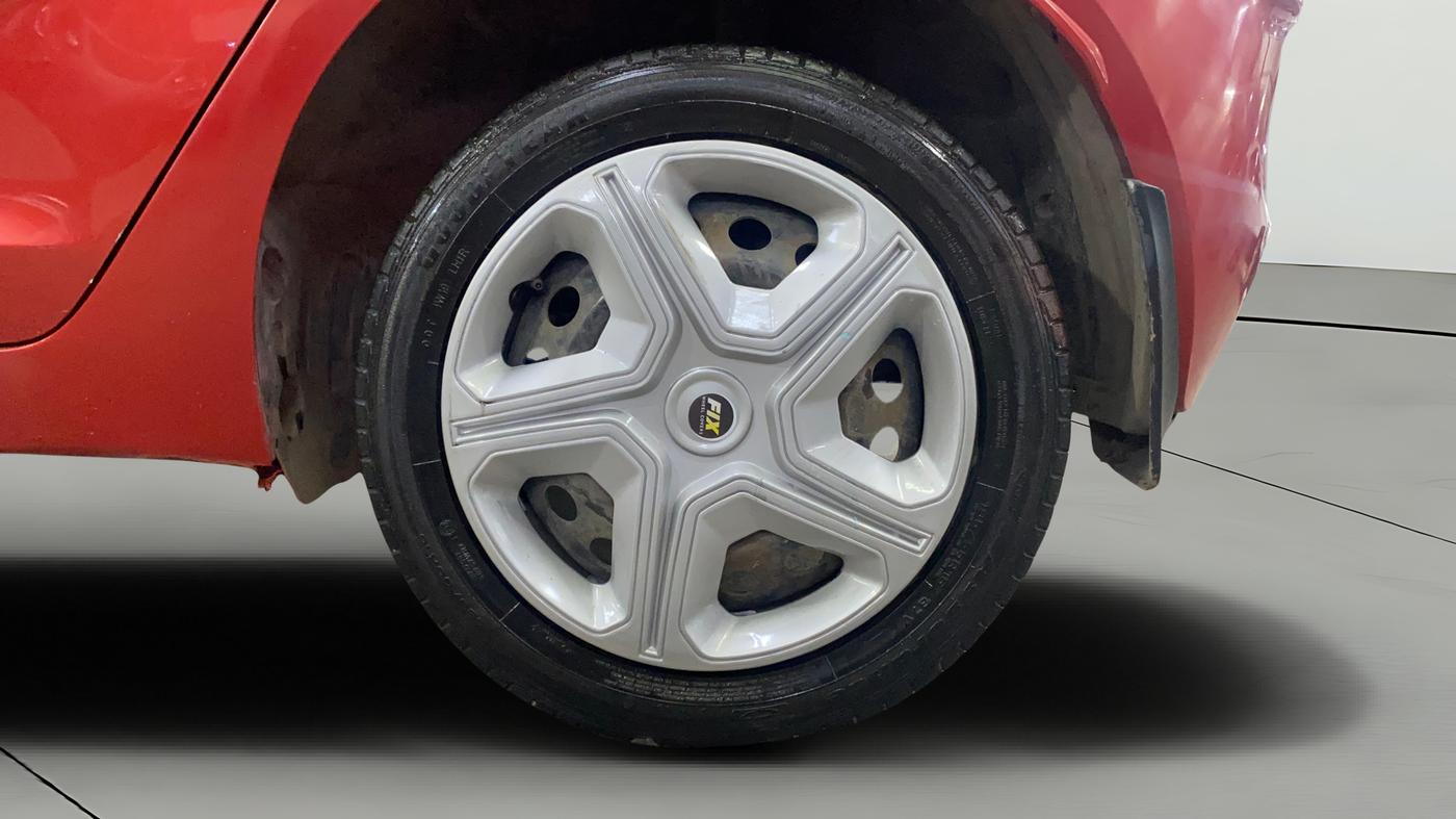 2020 Tata ALTROZ XT PETROL, Petrol, Manual, 68,396 km, Left Rear Wheel