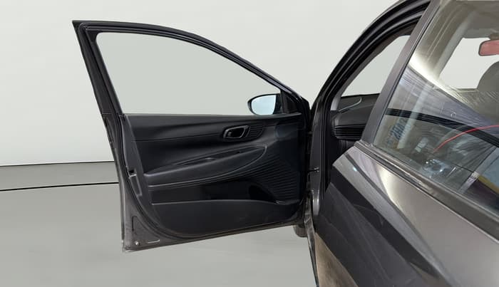 2023 Hyundai NEW I20 MAGNA 1.2 MT, CNG, Manual, 58,303 km, LHS Front Door
