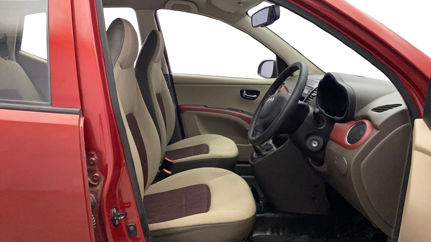 2013 Hyundai i10 MAGNA 1.2, Petrol, Manual, 1,05,360 km, Right Side Front Door Cabin