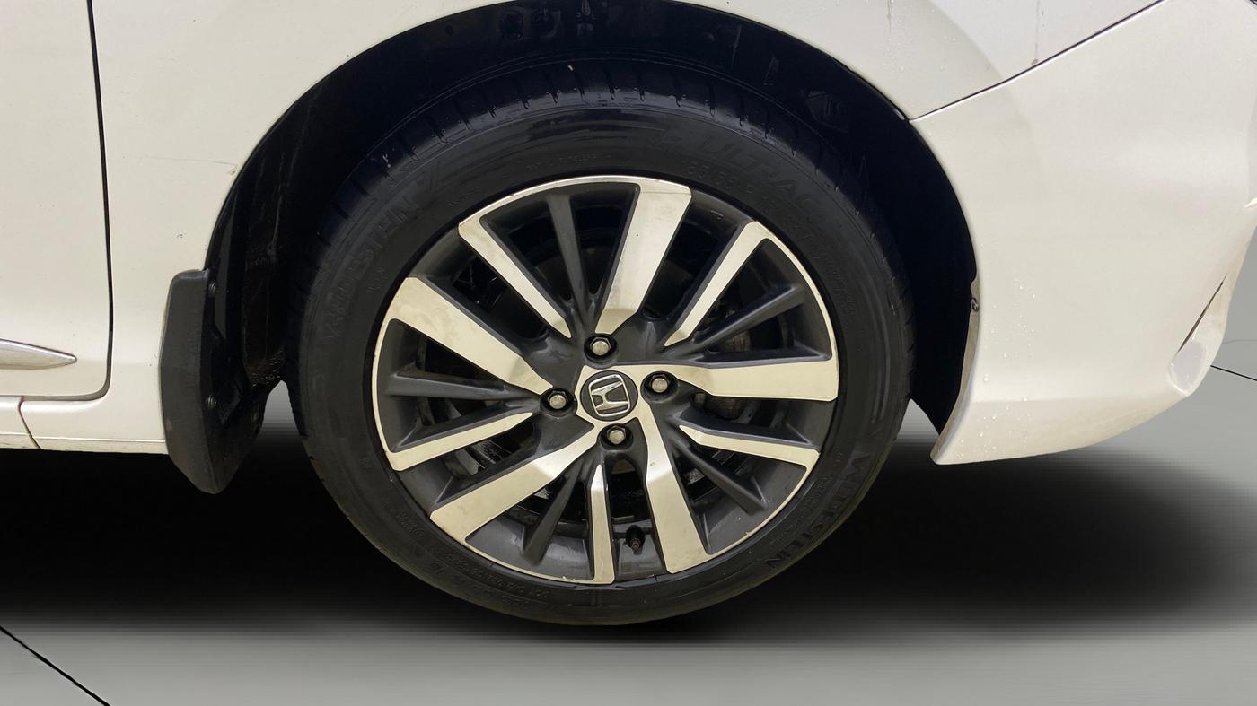 2021 Honda City 1.5L I-VTEC ZX, Petrol, Manual, 1,39,863 km, Right Front Wheel