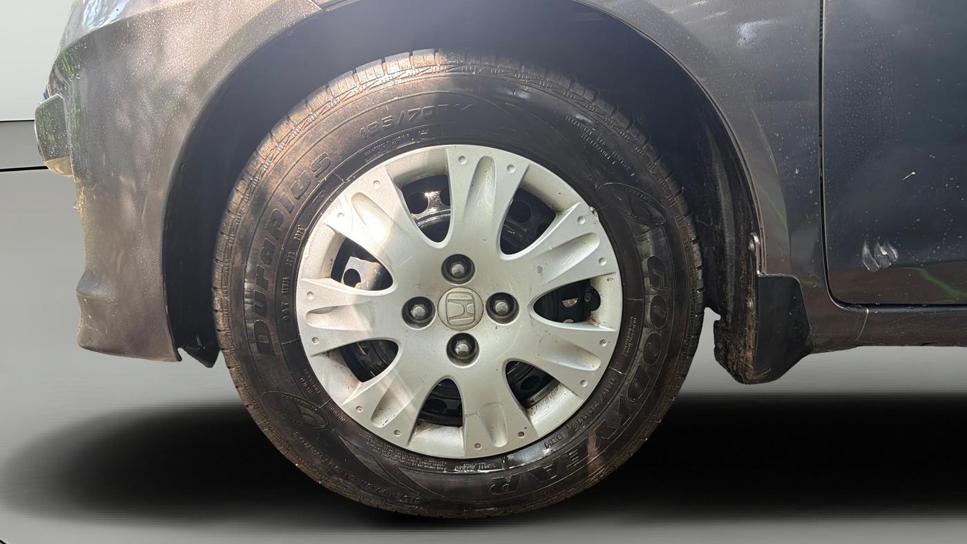 2015 Honda Amaze 1.2L I-VTEC S, Petrol, Manual, 64,495 km, Left Front Wheel