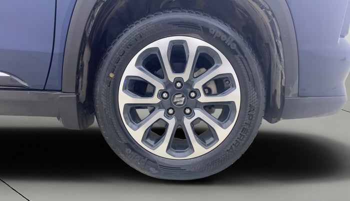 2022 Maruti Grand Vitara ZETA SMART HYBRID AT, Petrol, Automatic, 32,916 km, Right Front Wheel