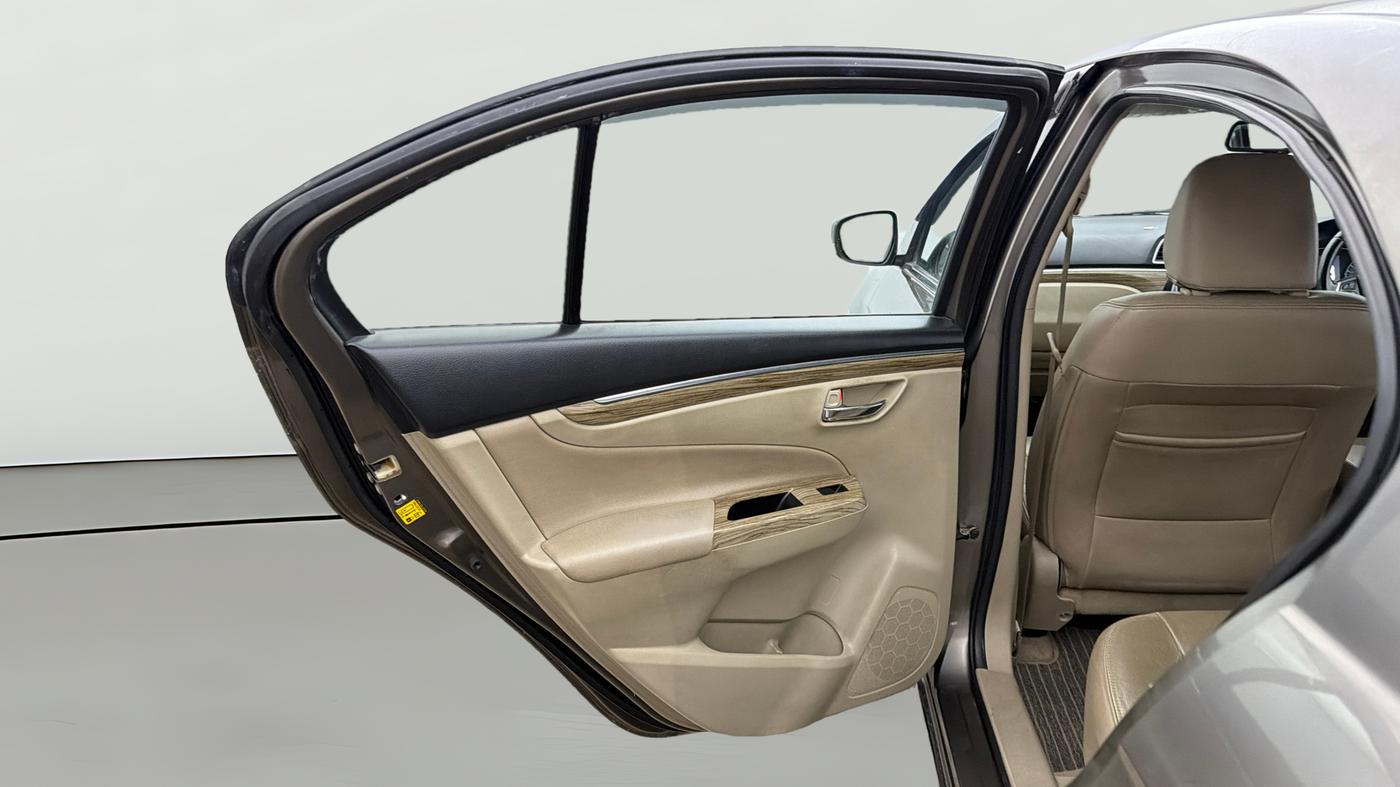 2019 Maruti Ciaz ALPHA 1.5 SHVS PETROL, Petrol, Manual, 1,05,643 km, LHS Rear Door