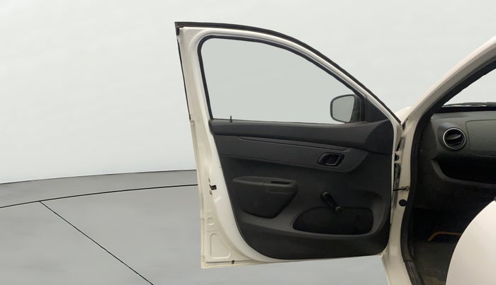 2016 Renault Kwid RXL, Petrol, Manual, 39,807 km, LHS Front Door