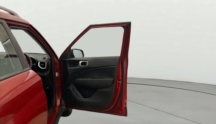 2021 Hyundai VENUE S 1.2, Petrol, Manual, 51,151 km, RHS Front Door