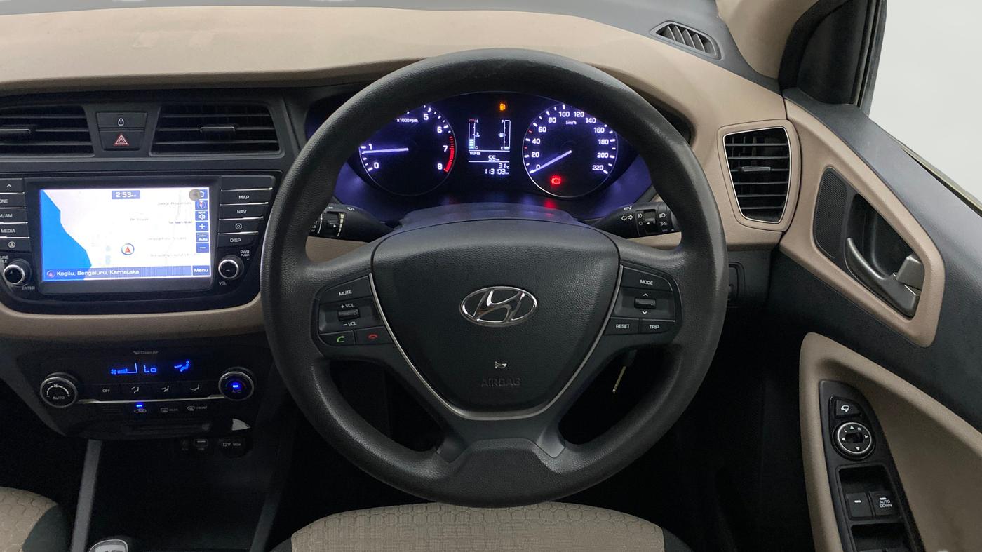 2017 Hyundai Elite i20 ASTA 1.2, Petrol, Manual, 1,13,103 km, Steering Wheel Close Up