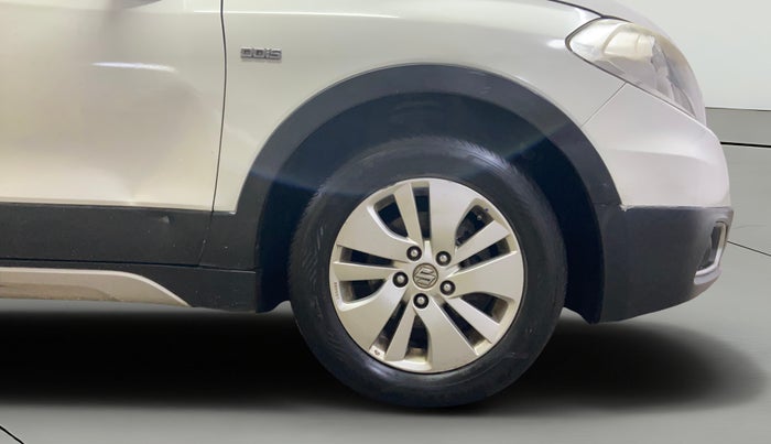 2015 Maruti S Cross ZETA 1.6, Diesel, Manual, 1,23,303 km, Right Front Wheel