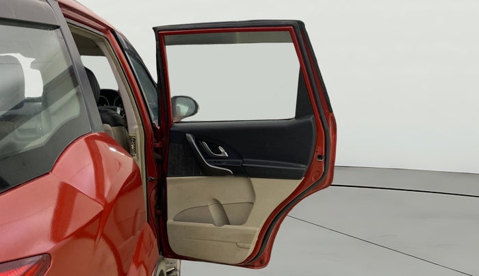 2016 Mahindra XUV500 W6, Diesel, Manual, 1,29,634 km, RHS Rear Door