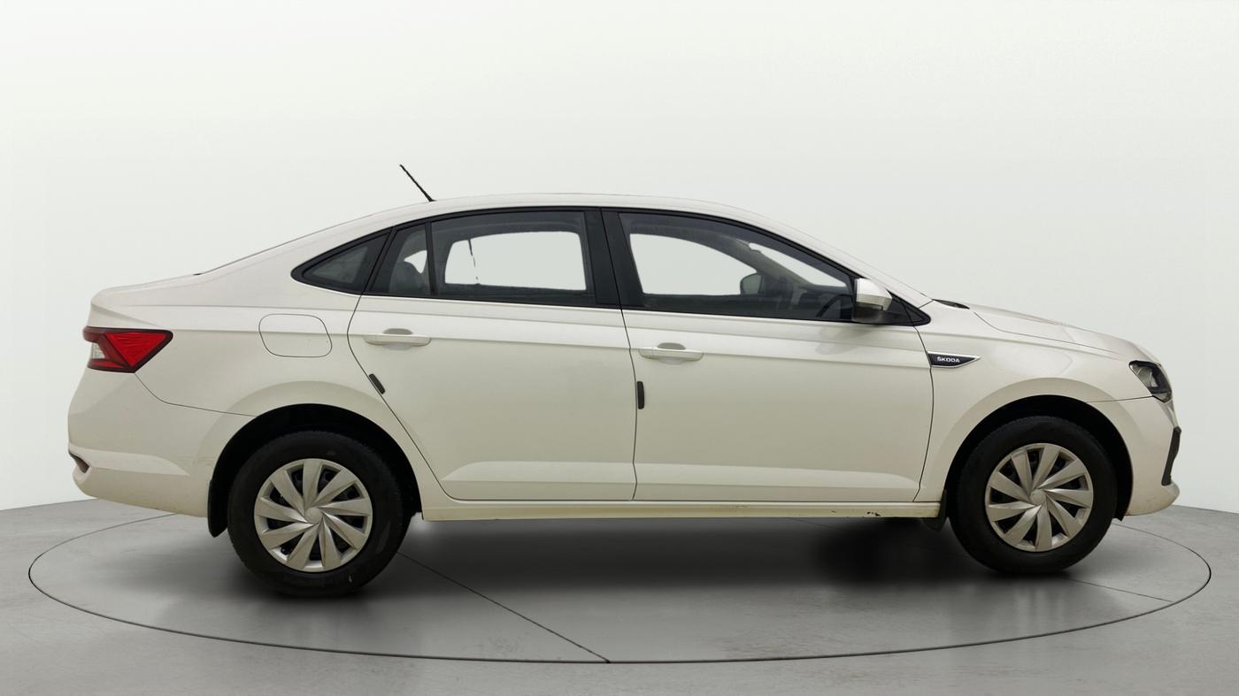 2024 Skoda SLAVIA ACTIVE 1.0L TSI MT, Petrol, Manual, 32,819 km, Right Side View