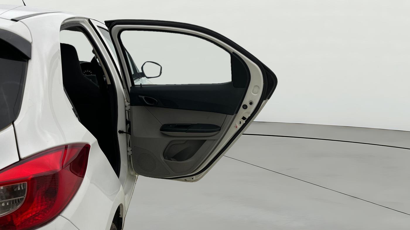 2017 Tata Tiago XT PETROL, Petrol, Manual, 79,222 km, RHS Rear Door