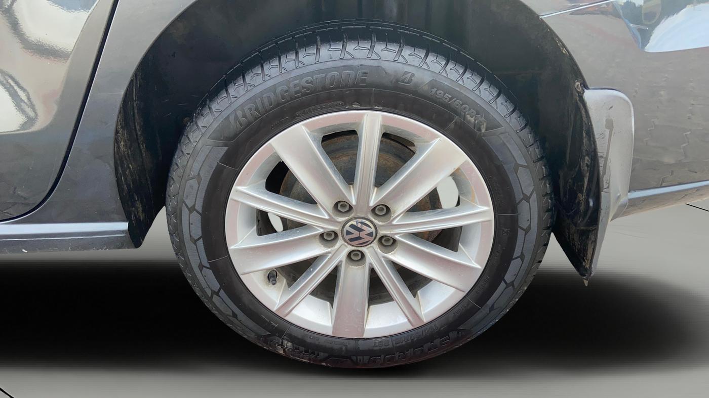 2018 Volkswagen Vento HIGHLINE 1.6 MPI, Petrol, Manual, 96,469 km, Left Rear Wheel