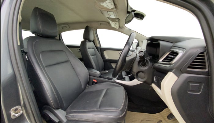 2022 Tata ALTROZ XZ PLUS PETROL, Petrol, Manual, 70,104 km, Right Side Front Door Cabin