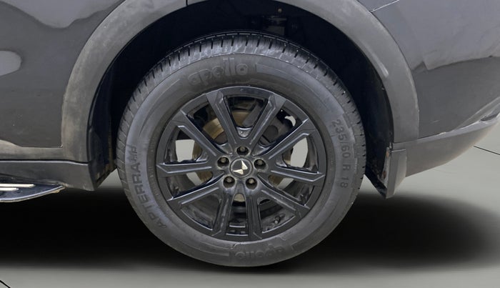 2024 Mahindra XUV700 AX 7 LUXURY D AT 7 STR, Diesel, Automatic, 28,342 km, Left Rear Wheel