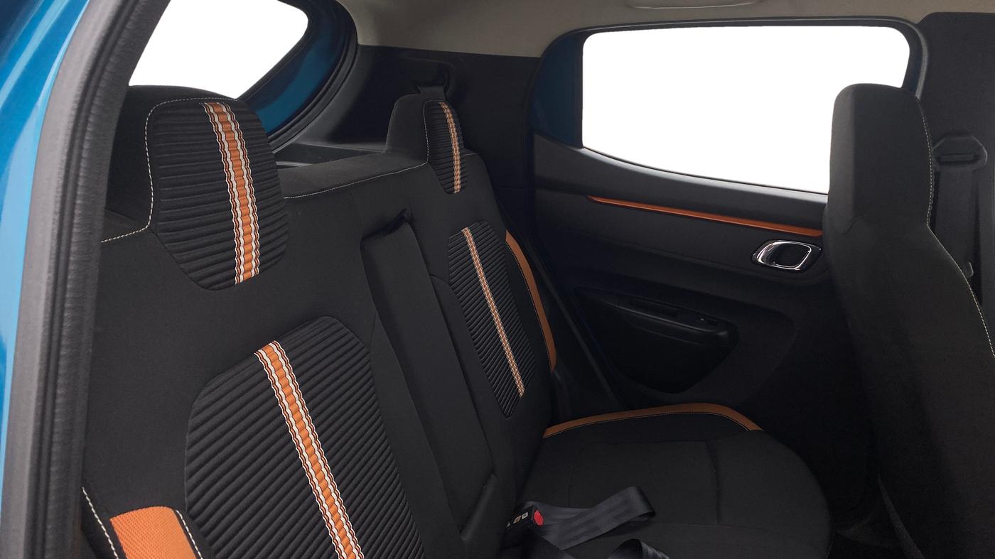 2020 Renault Kwid CLIMBER 1.0 AMT (O), Petrol, Automatic, 12,176 km, Right Side Rear Door Cabin
