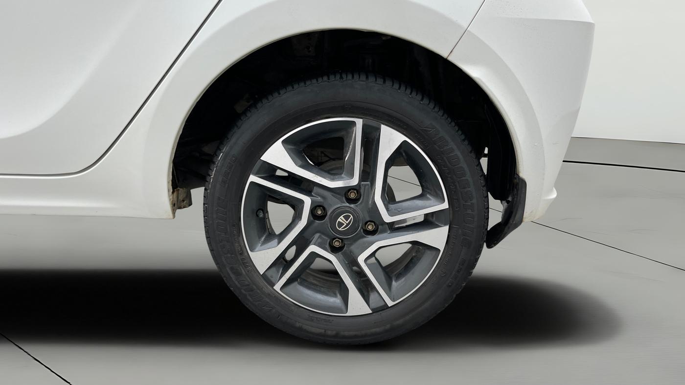 2020 Tata Tiago XZ PLUS PETROL, Petrol, Manual, 53,908 km, Left Rear Wheel