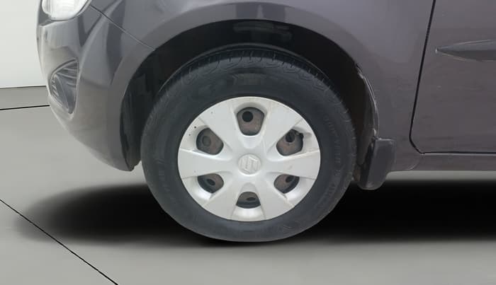 2014 Maruti Ritz VXI, Petrol, Manual, 64,908 km, Left Front Wheel