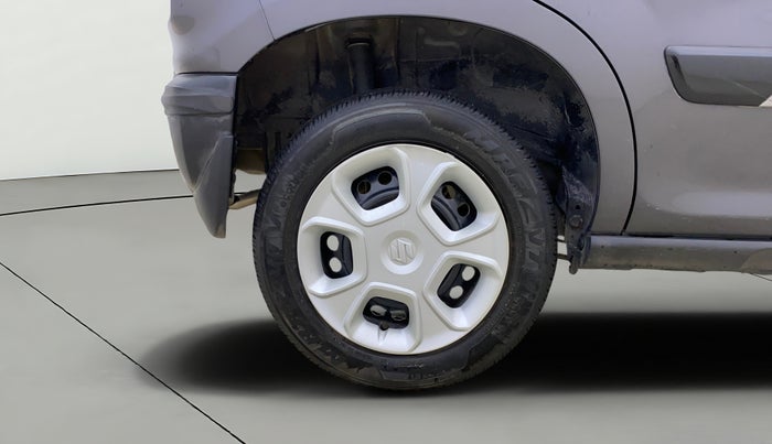 2020 Maruti S PRESSO VXI+, Petrol, Manual, 33,225 km, Right Rear Wheel