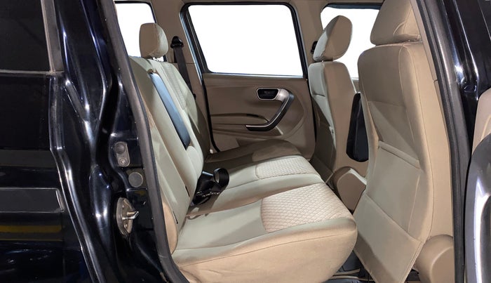 2022 Mahindra BOLERO NEO N10 R, Diesel, Manual, 1,14,913 km, Right Side Rear Door Cabin