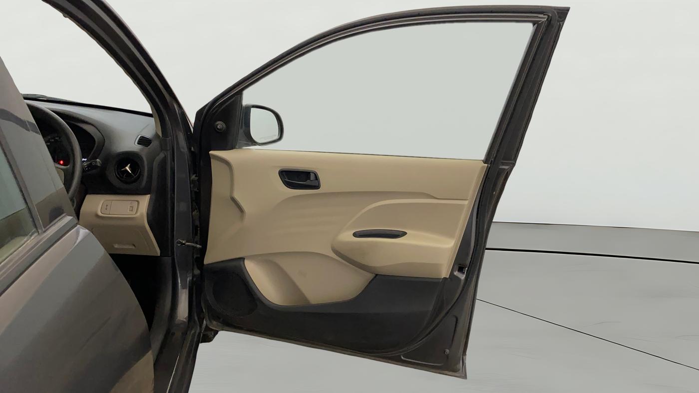2022 Hyundai NEW SANTRO MAGNA EXECUTIVE CNG, CNG, Manual, 44,250 km, RHS Front Door