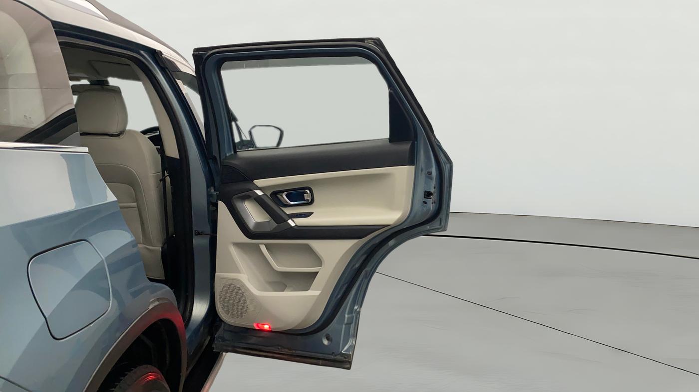2021 Tata Safari XZ PLUS, Diesel, Manual, 87,025 km, RHS Rear Door
