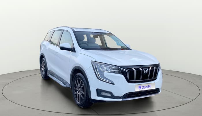 2021 Mahindra XUV700 AX 7 LUXURY D AT 7 STR, Diesel, Automatic, 77,604 km, Right Front Diagonal