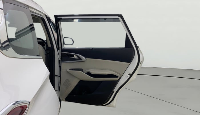 2024 KIA CARENS PRESTIGE 1.5 PETROL 7 STR, Petrol, Manual, 7,359 km, RHS Rear Door