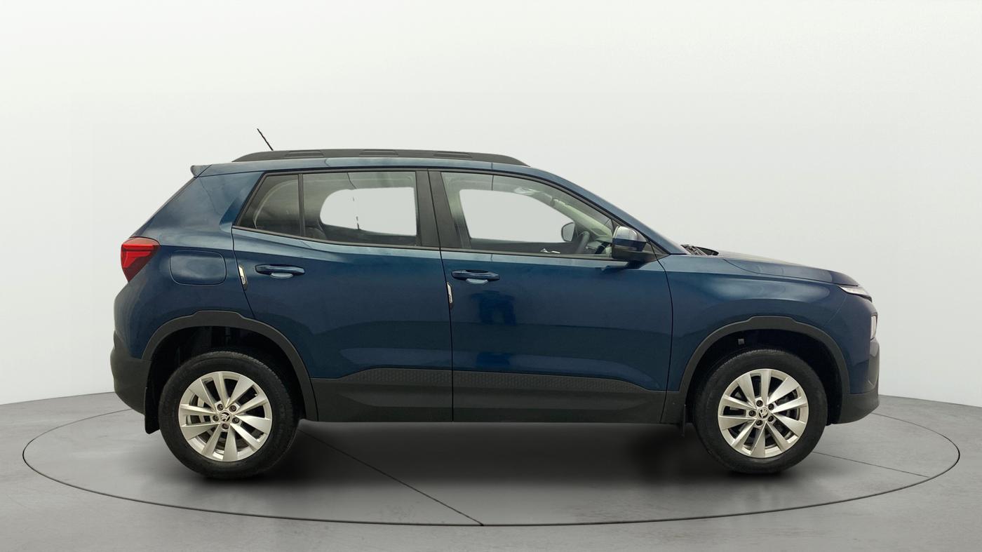 2025 Skoda Kylaq Signature, Petrol, Manual, 11,585 km, Right Side View