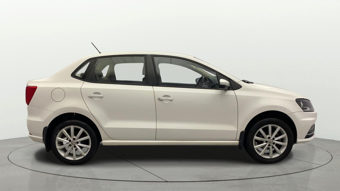2018 Volkswagen Ameo HIGHLINE PLUS 1.0L 16 ALLOY, Petrol, Manual, 1,14,793 km, Right Side View