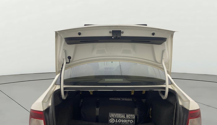 2014 Skoda Rapid ELEGANCE 1.6 MPI AT, CNG, Automatic, 43,105 km, Boot Door Open