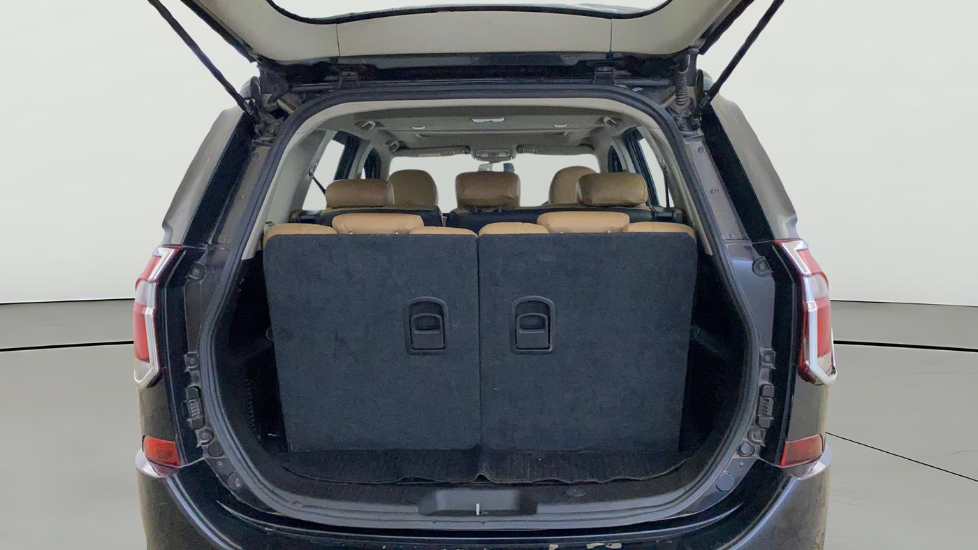 2021 Mahindra XUV500 W9 AT, Diesel, Automatic, 67,343 km, Boot Open Zoomed View