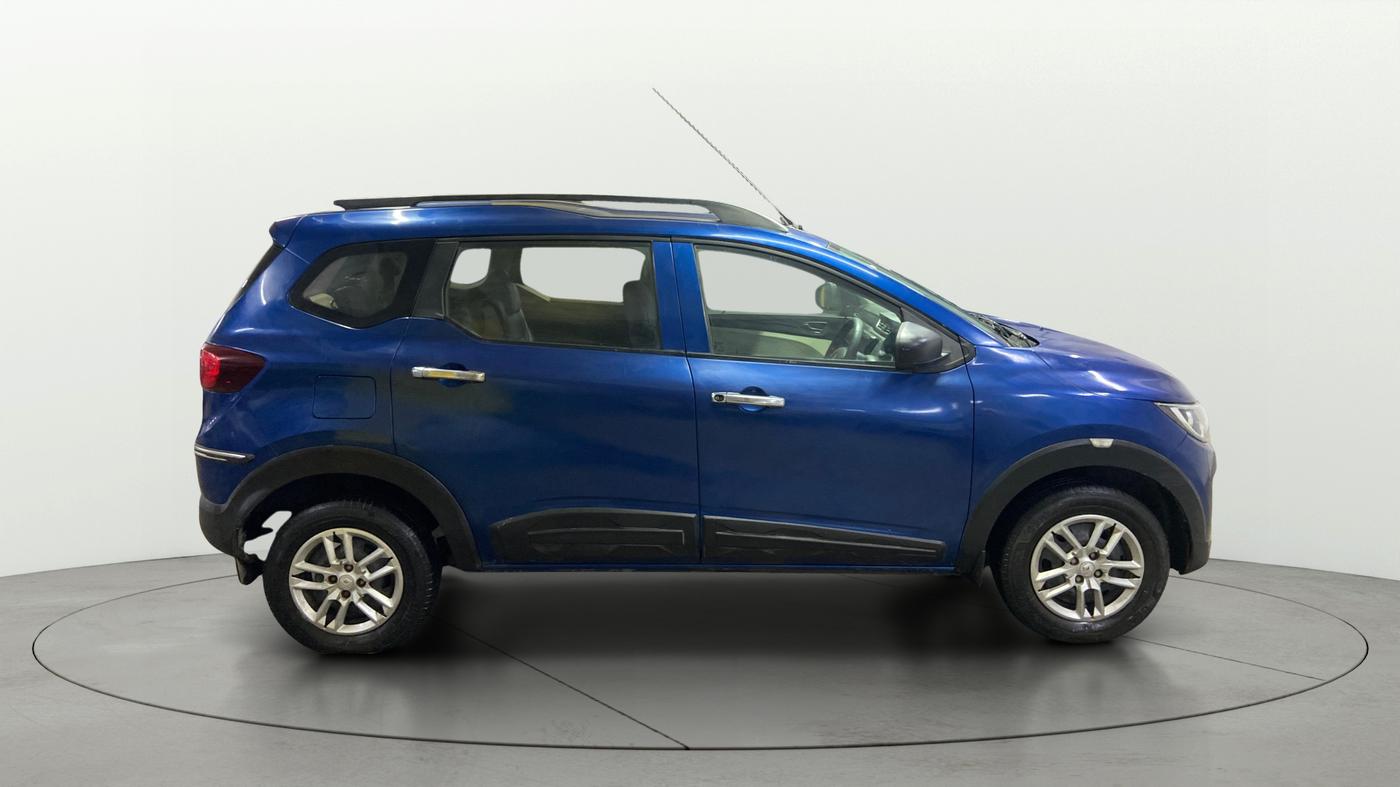2022 Renault TRIBER RXL MT, Petrol, Manual, 50,709 km, Right Side View