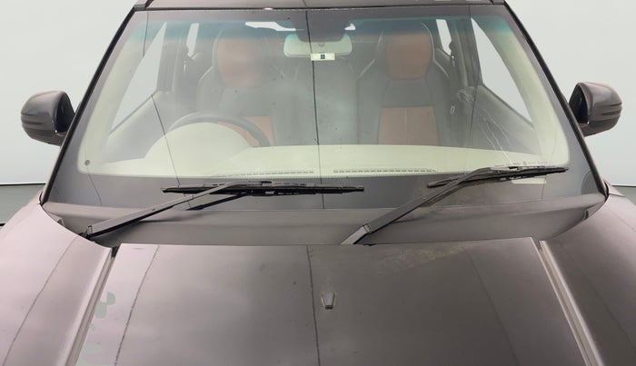 2016 Mahindra Kuv100 K8 6 STR, Petrol, Manual, 32,042 km, Front Windshield